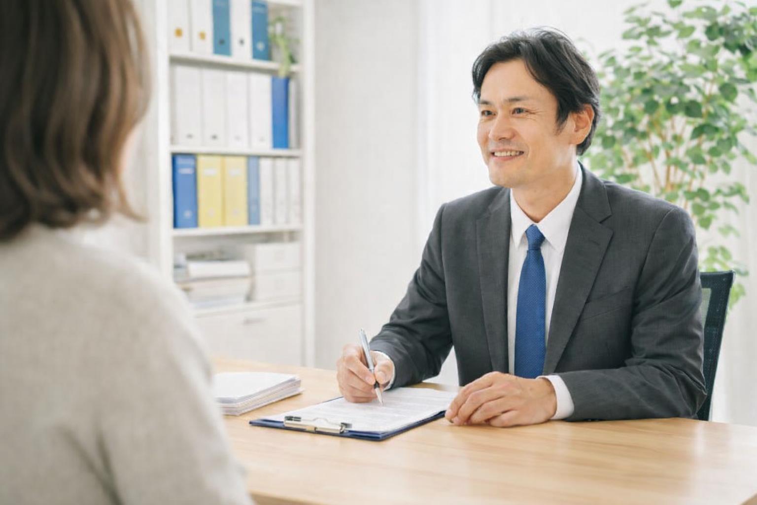 【行政書士】職務経歴書テンプレート（無料ダウンロード可）｜書き方と記入例