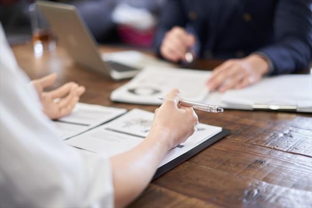 総務（東証スタンダード上場／トップクラスシェア業務用食品メーカー）