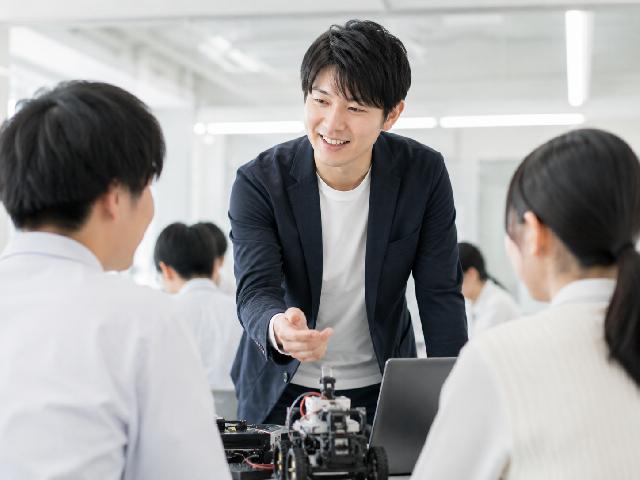 学校運営職　ナショナル職（専門学校運営法人）
